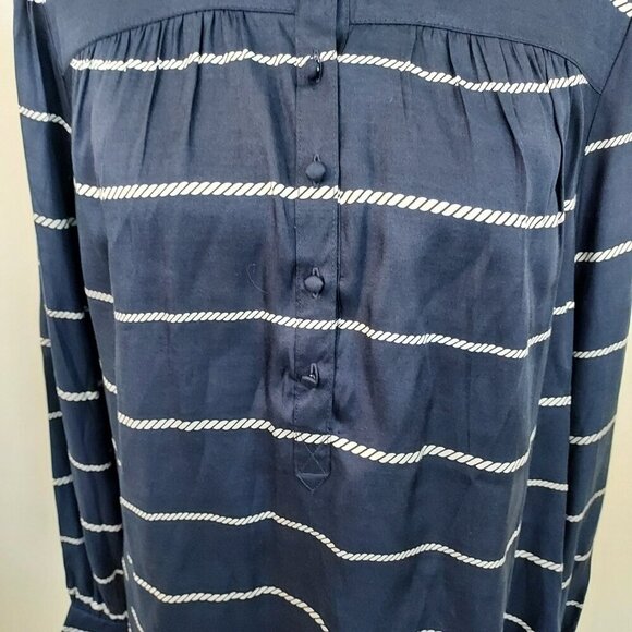 Vineyard Vines Silk Blend Twill Ruffle Collar Long Sleeve Blouse Size Medium - Picture 5 of 11